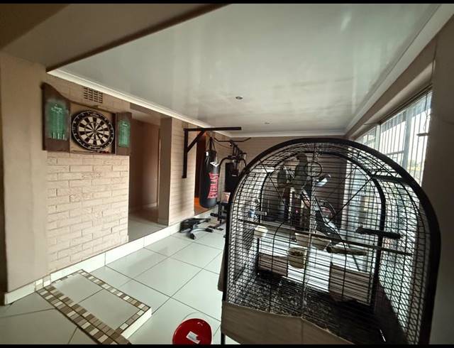 3 BEDROOM HOUSE FOR SALE IN VANDERBIJLPARK CW 5